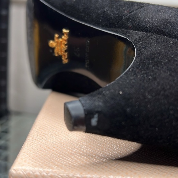 Prada Sz 7 Black Short Suede Kitten Heel Ankle Zip Pointed Toe 2” Heel Booties - Picture 7 of 13